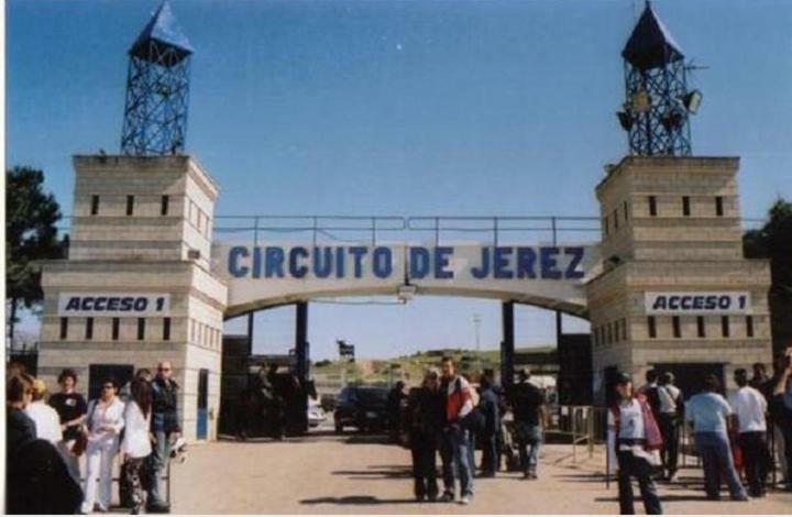 Apartamento Jerez Holidays Jerez de la Frontera Ngoại thất bức ảnh